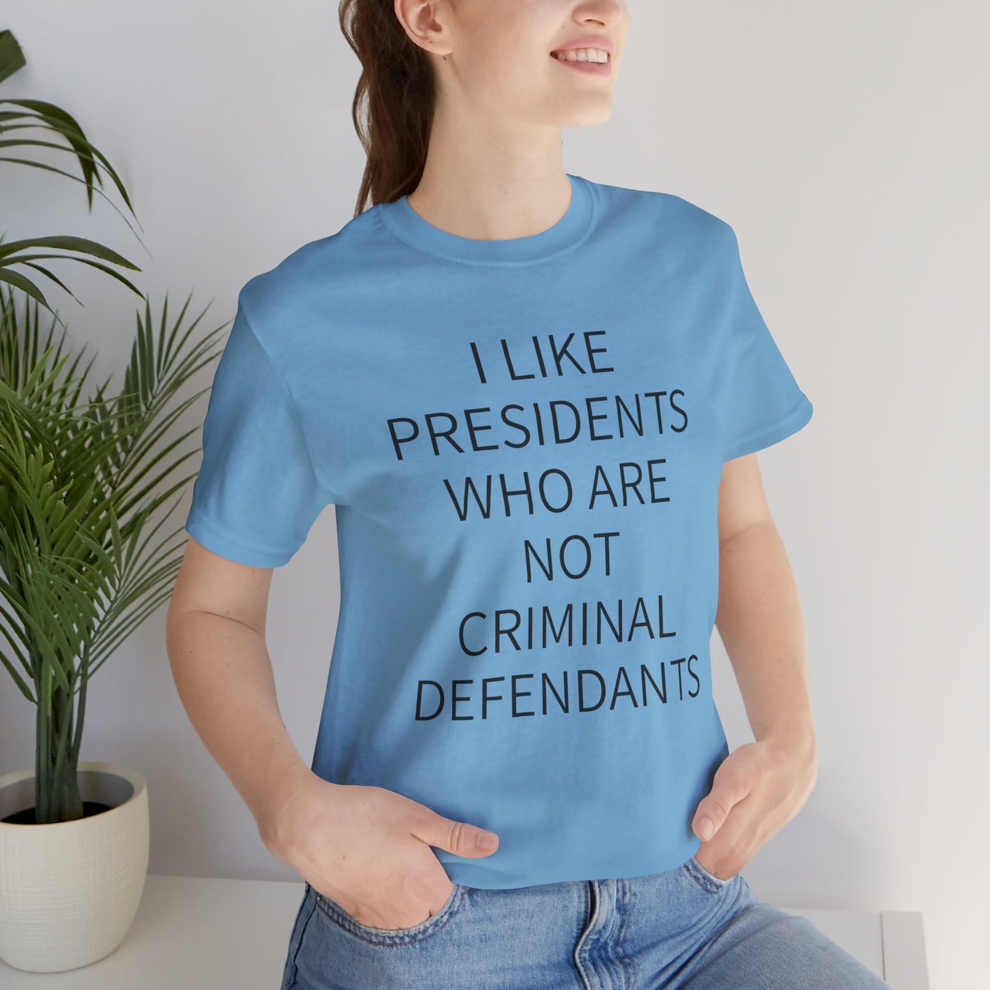 Presidents Who Are Not Criminal Defendants Short Sleeve Tee w/ Logo